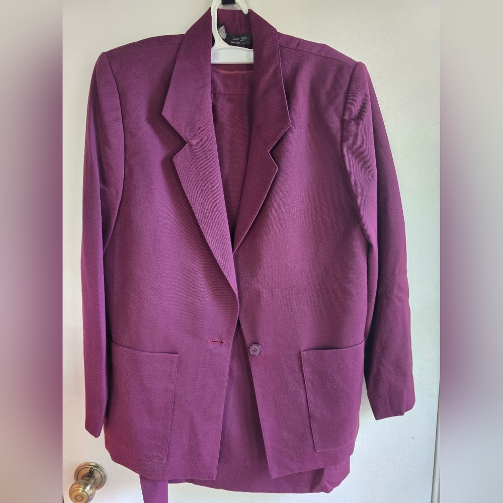 Carole Little For St. Tropez West 100% Wool.skirt And Blazer Set Size 8
